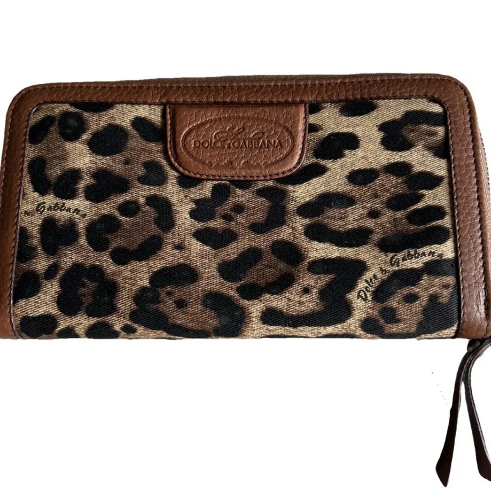 Authentic Dolce and Gabbana wallet